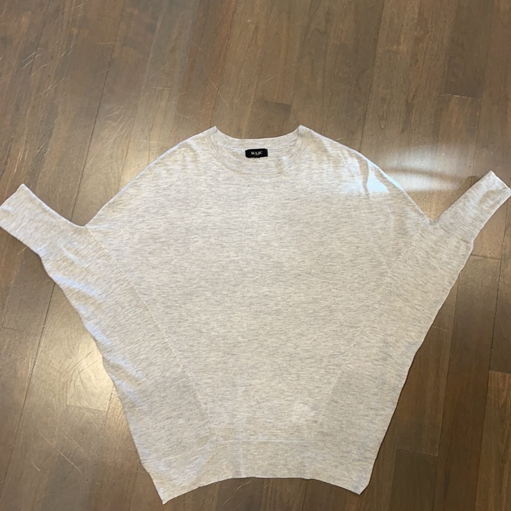 M.A.A.C. Grey 3/4 length sleeve sweater